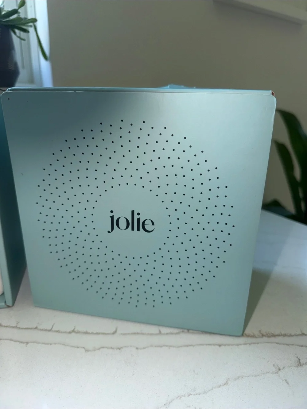 Jolie filtered showerhead